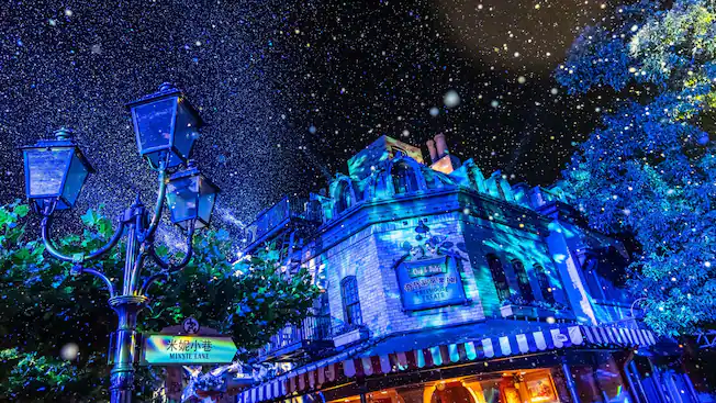 Mickey’s Snow Magic